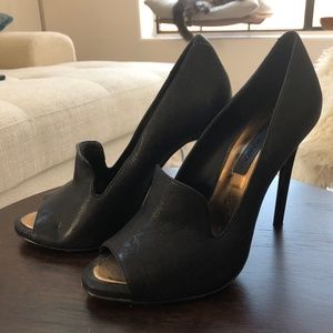 BCBGMAXAZRIA Demie Pumps